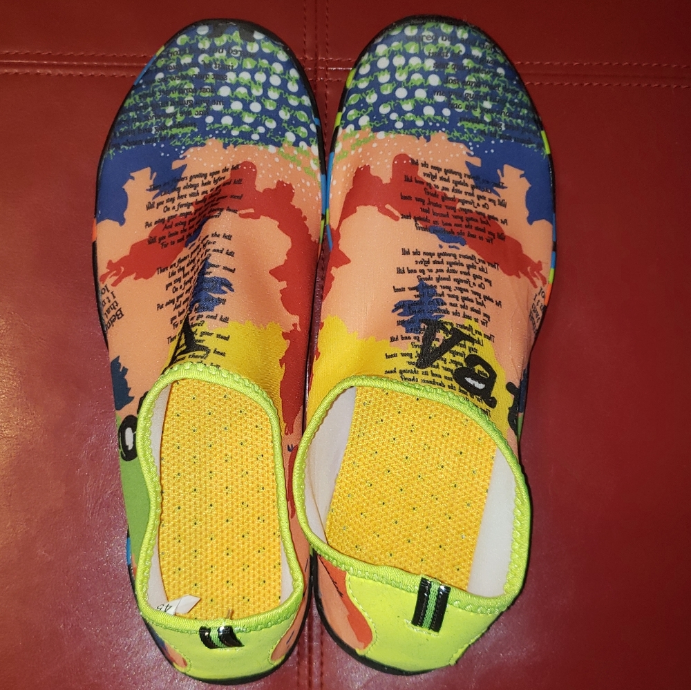 Water Shoes. Quick Dry Aqua Socks M/W